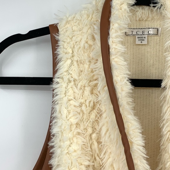 TCEC Faux Fur Vest Womens Small Sherpa Cozy soft - Picture 5 of 7